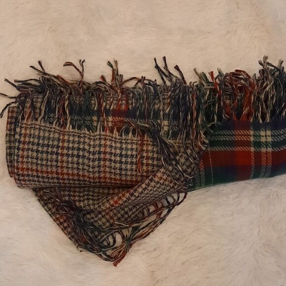 D&Y Plaid Scarf/Wrap/Throw    - Picture 5 of 8